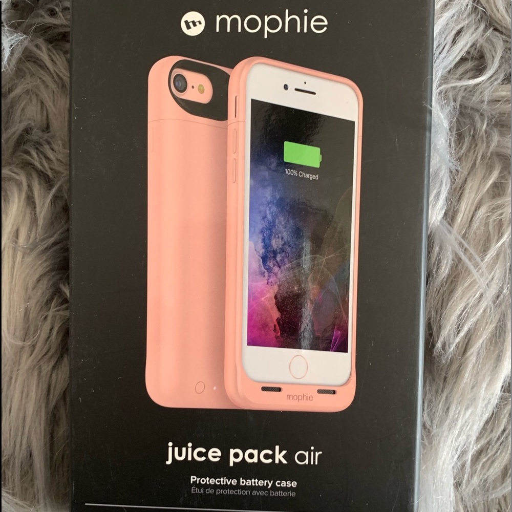 iPhone 7 mophie juice pack air rose gold case.